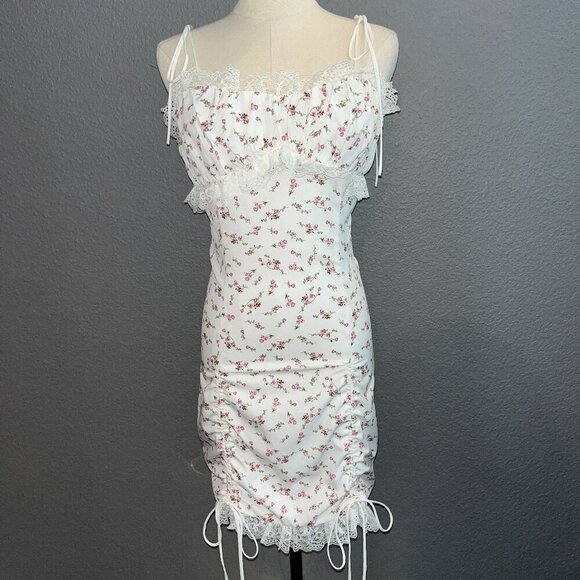 2bella Boutique Spaghetti Strap Ruffle Tie Bottom Mini Dress -White Ditzy Floral - Picture 1 of 15